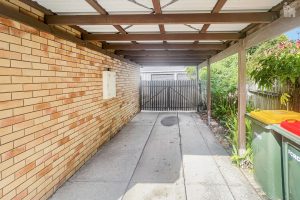 82 Limpus Street, Urangan, QLD 4655 AUS