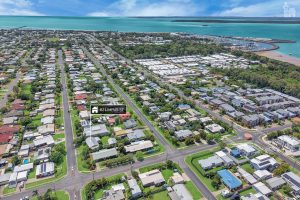 82 Limpus Street, Urangan, QLD 4655 AUS
