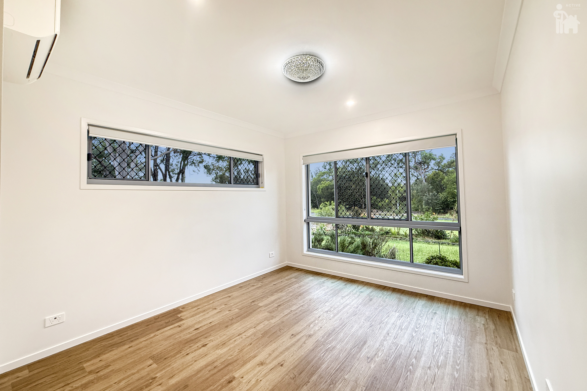 53 Walkers Road, Urangan, QLD 4655 AUS