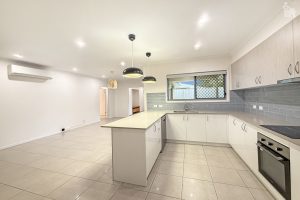 53 Walkers Road, Urangan, QLD 4655 AUS