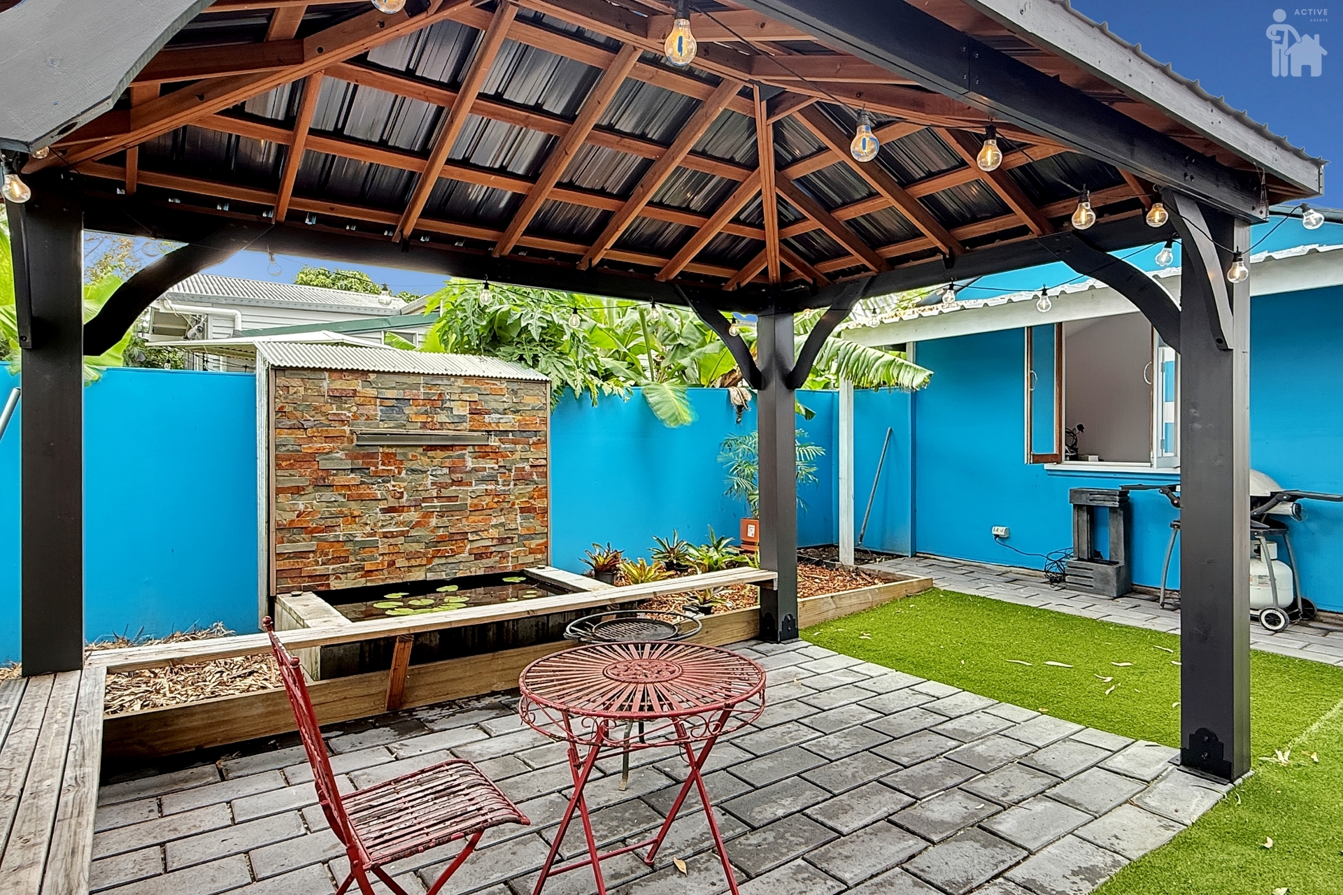 2/57 Miller Street, Urangan, QLD 4655 AUS