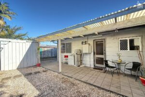 2/29 Saunders Street, Point Vernon, QLD 4655 AUS