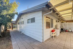 2/29 Saunders Street, Point Vernon, QLD 4655 AUS