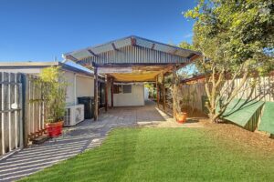 2/29 Saunders Street, Point Vernon, QLD 4655 AUS