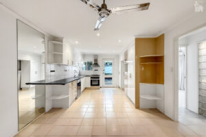 2/29 Saunders Street, Point Vernon, QLD 4655 AUS