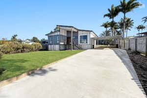 5 Petrel Avenue, River Heads, QLD 4655 AUS