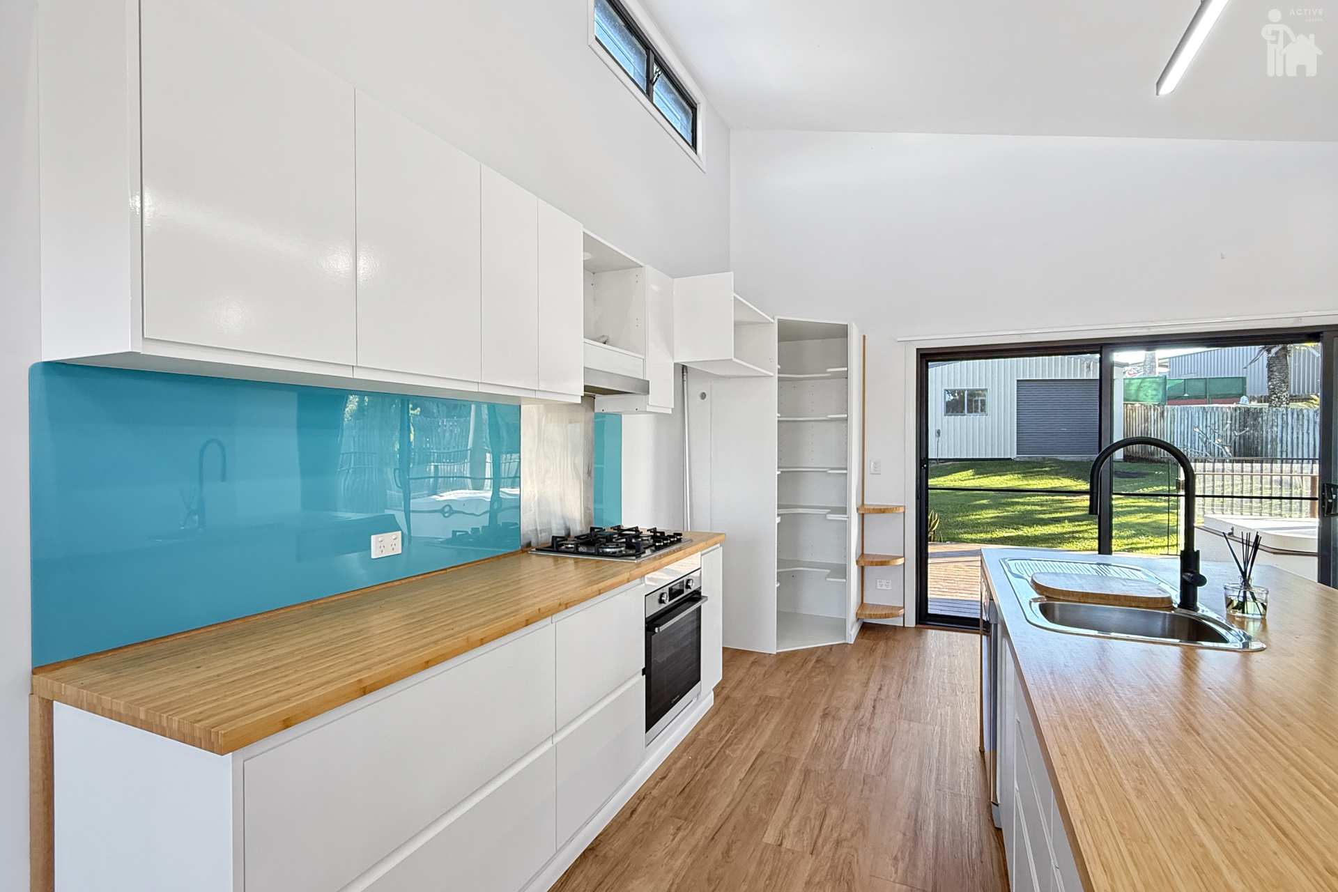 5 Petrel Avenue, River Heads, QLD 4655 AUS