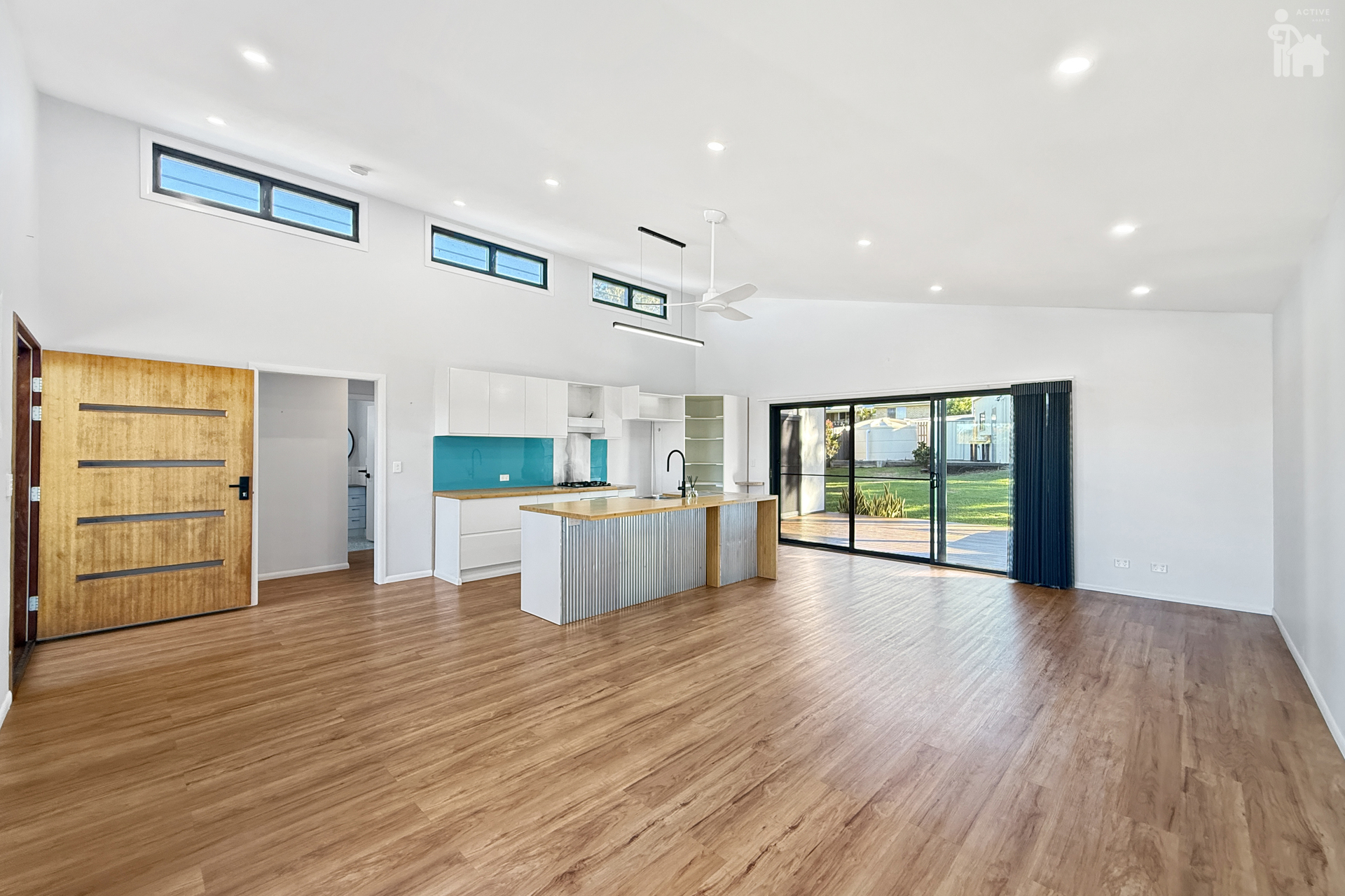 5 Petrel Avenue, River Heads, QLD 4655 AUS