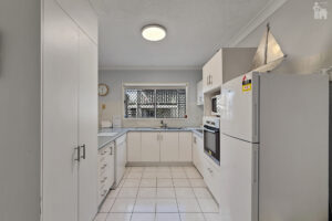 3/438 The Esplanade, Torquay, QLD 4655 AUS
