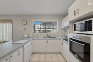 3/438 The Esplanade, Torquay, QLD 4655 AUS