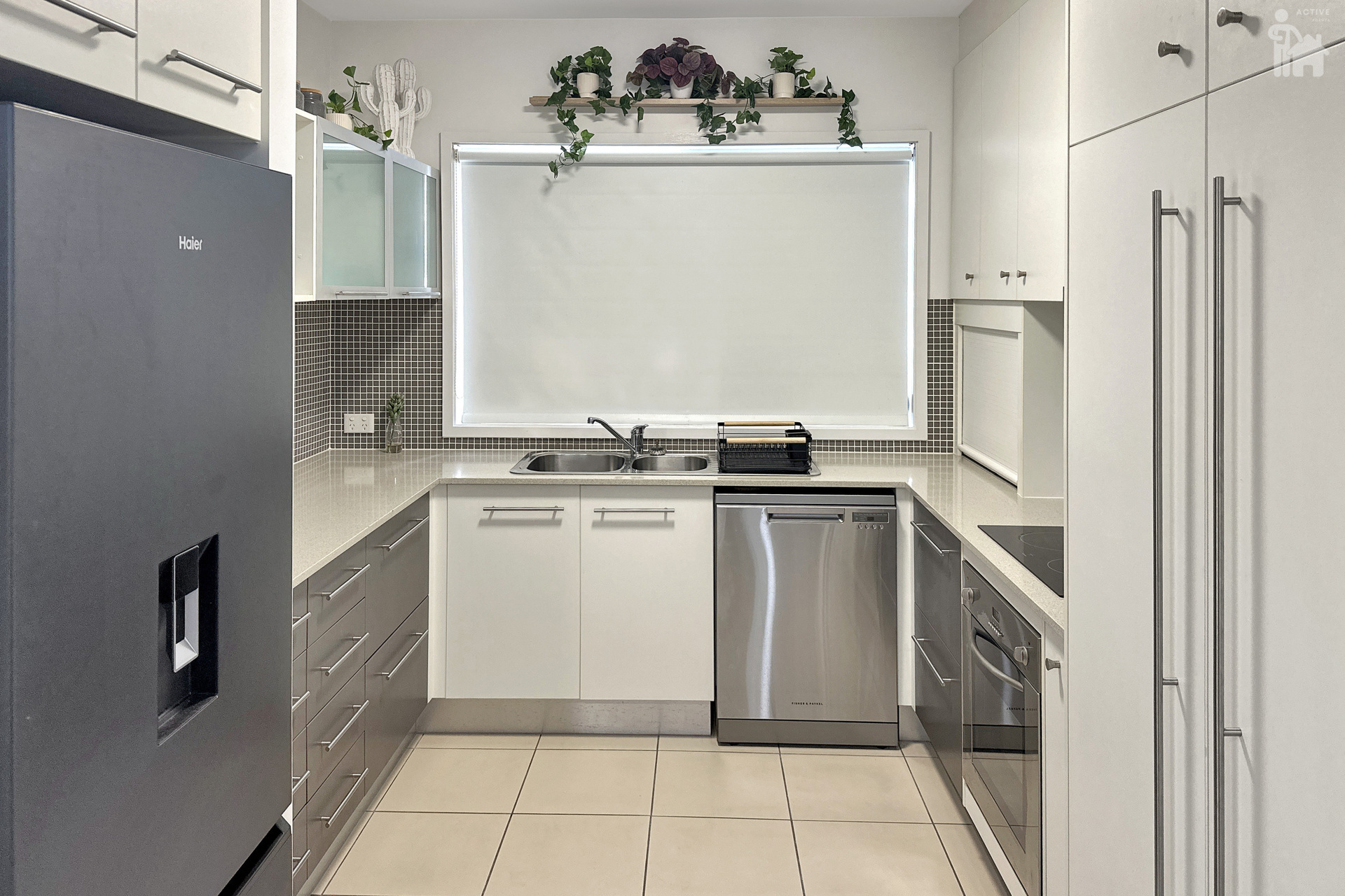 3/136 Pulgul Street, Urangan, QLD 4655 AUS