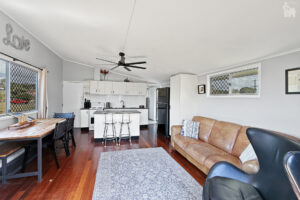 1/404 Esplanade, Torquay, QLD 4655 AUS