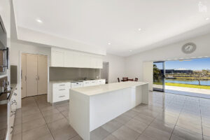 9 Mermaid Court, Eli Waters, QLD 4655 AUS