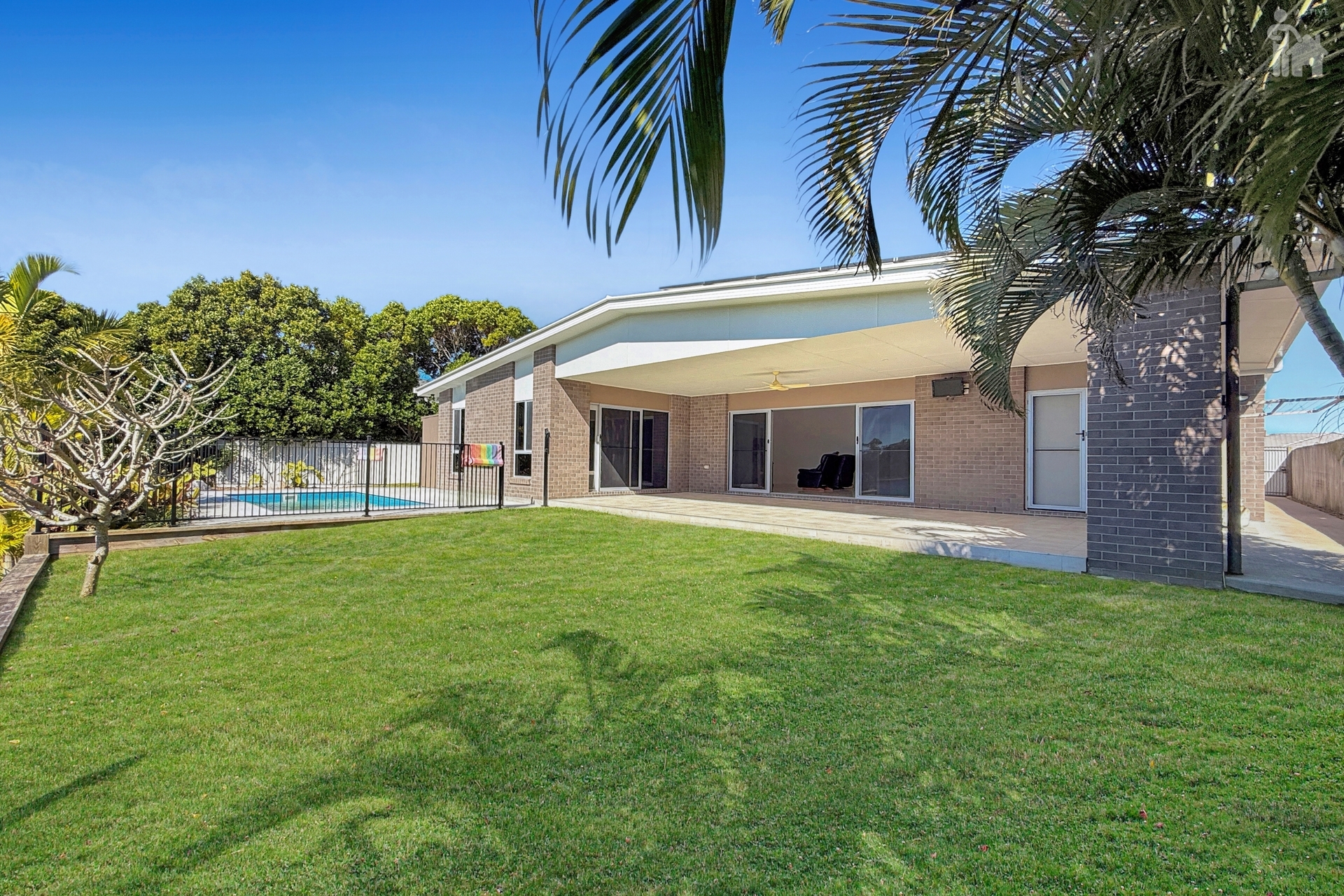 9 Mermaid Court, Eli Waters, QLD 4655 AUS