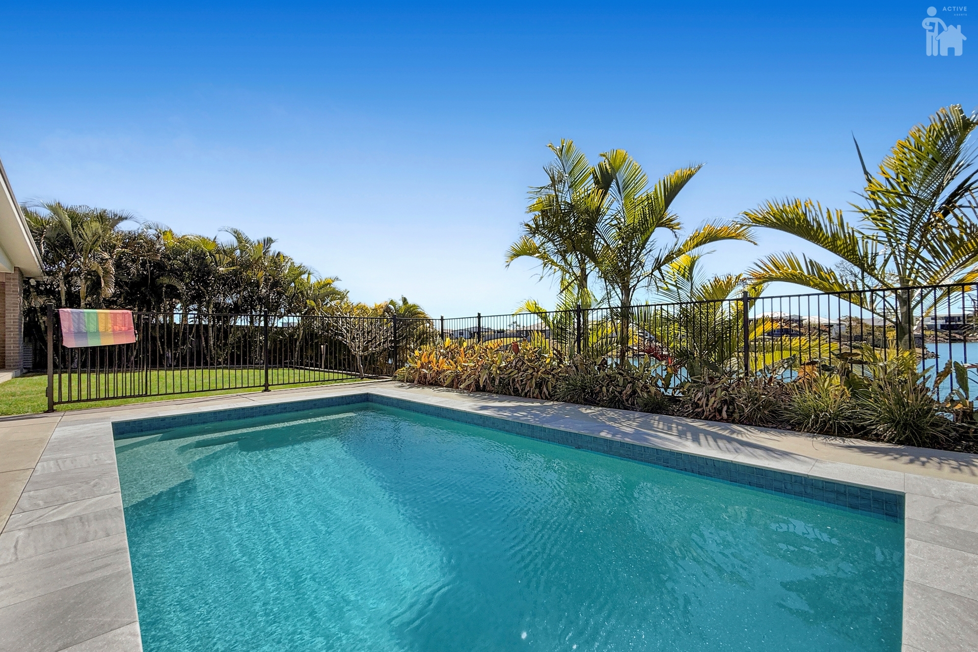 9 Mermaid Court, Eli Waters, QLD 4655 AUS
