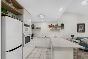 4/72 Miller Street, Urangan, QLD 4655 AUS