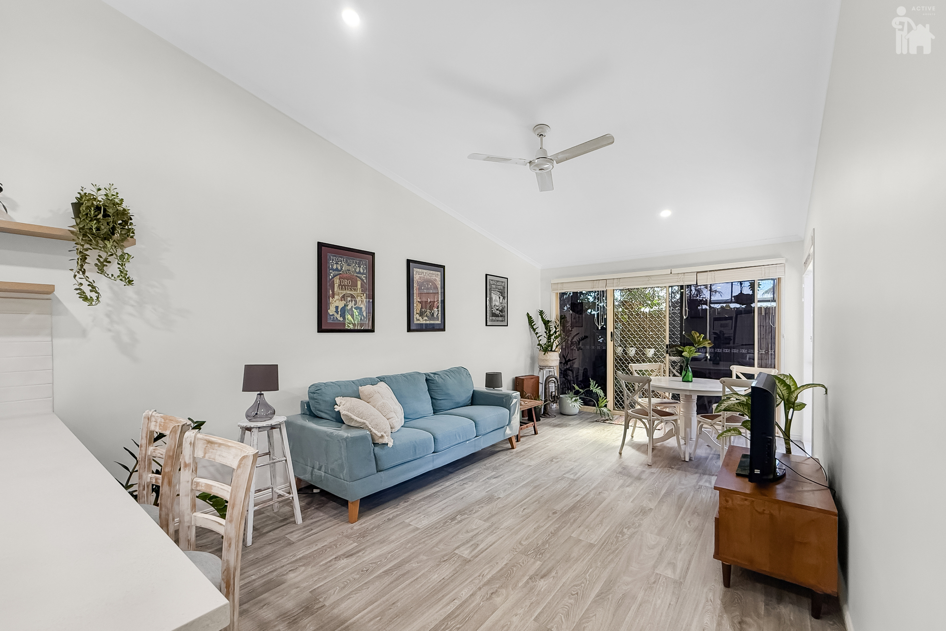 4/72 Miller Street, Urangan, QLD 4655 AUS