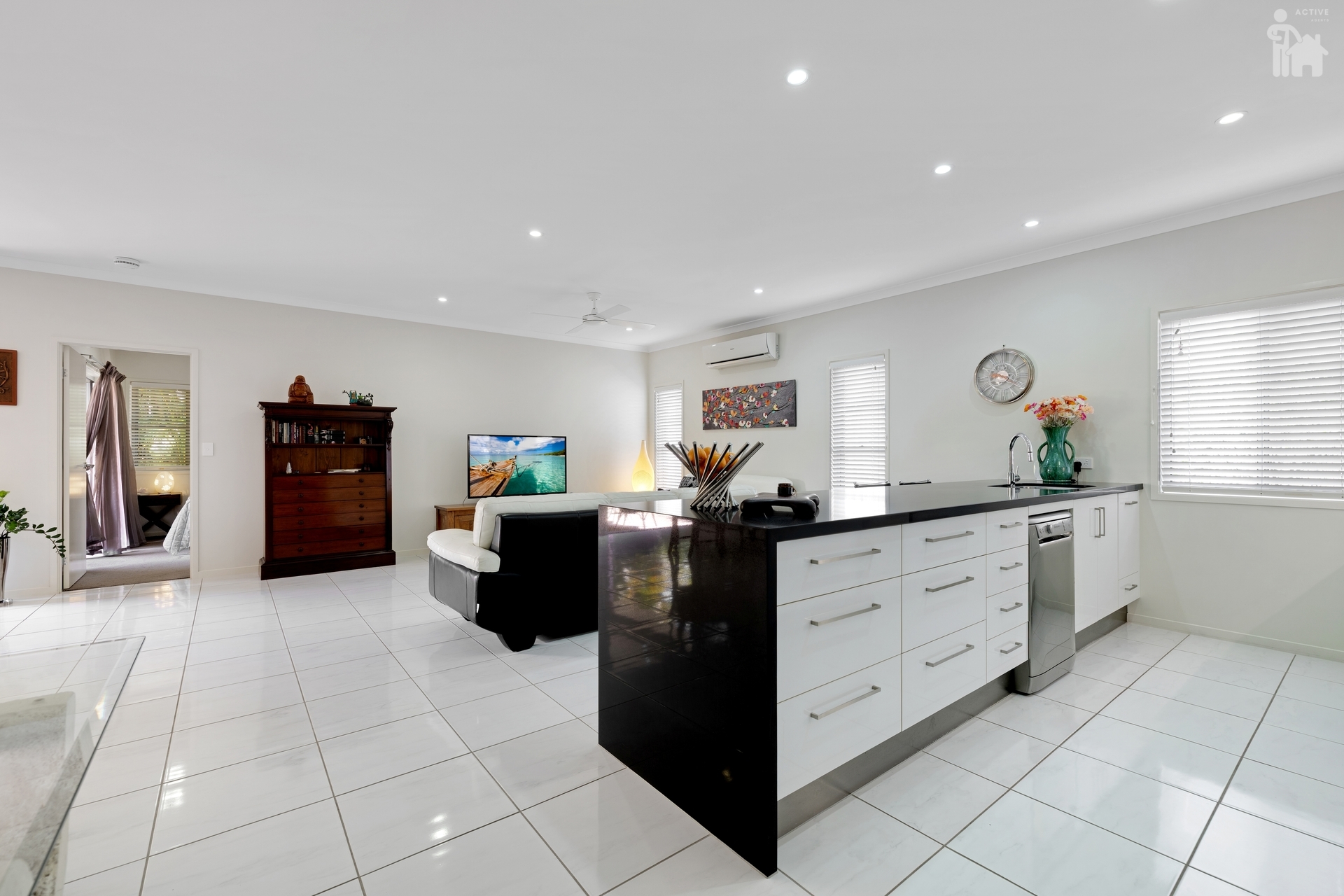 52 Waterhole Place, Bli Bli, QLD 4560 AUS