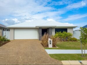 26 Leaward Boulevard, Pialba, QLD 4655 AUS
