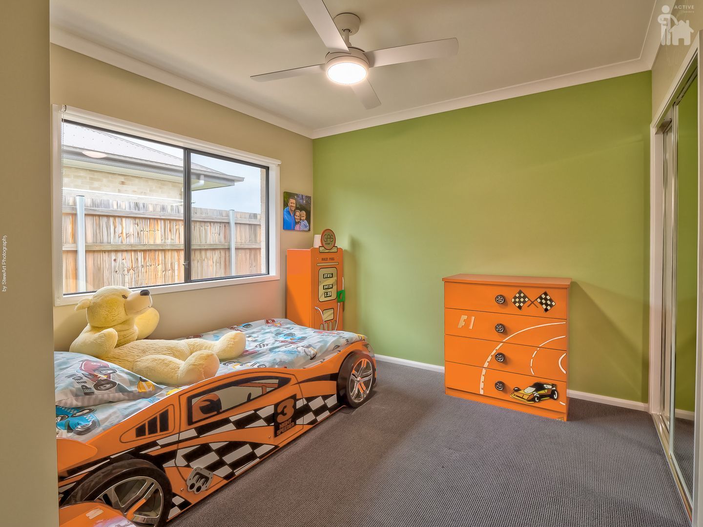 26 Leaward Boulevard, Pialba, QLD 4655 AUS