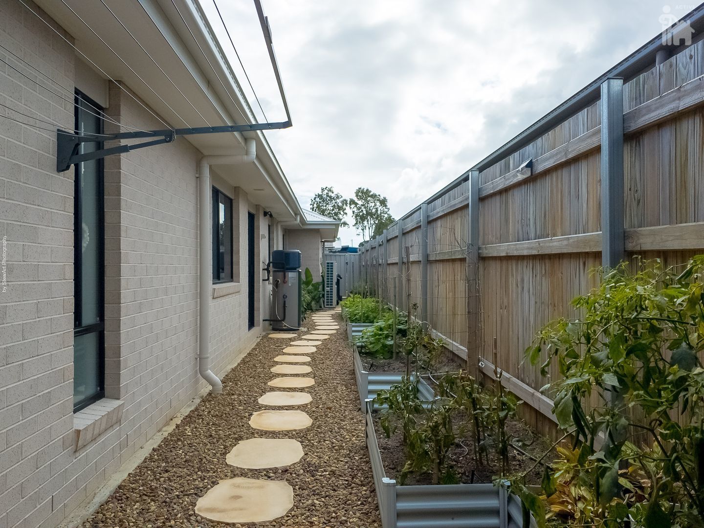 26 Leaward Boulevard, Pialba, QLD 4655 AUS