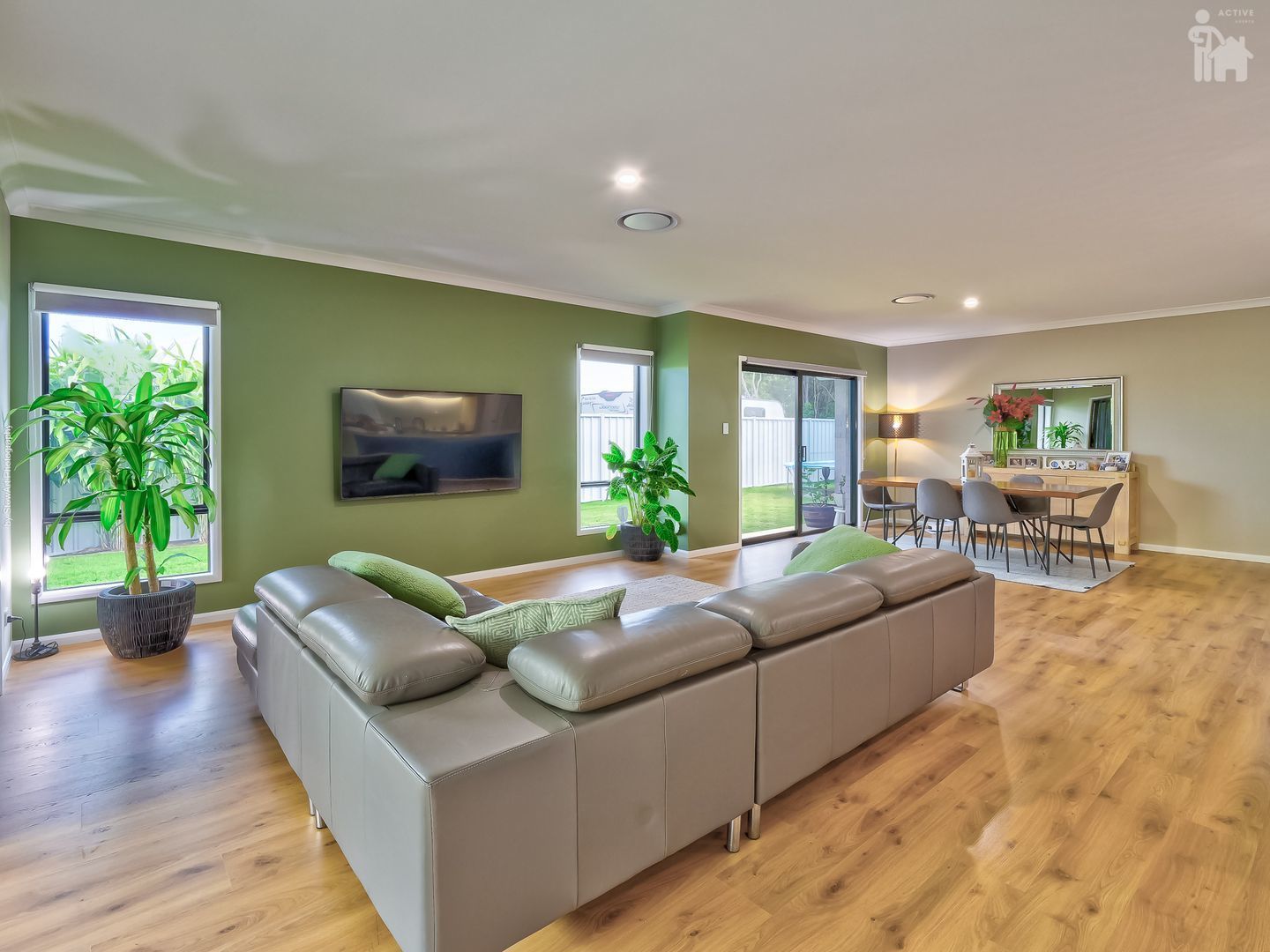 26 Leaward Boulevard, Pialba, QLD 4655 AUS