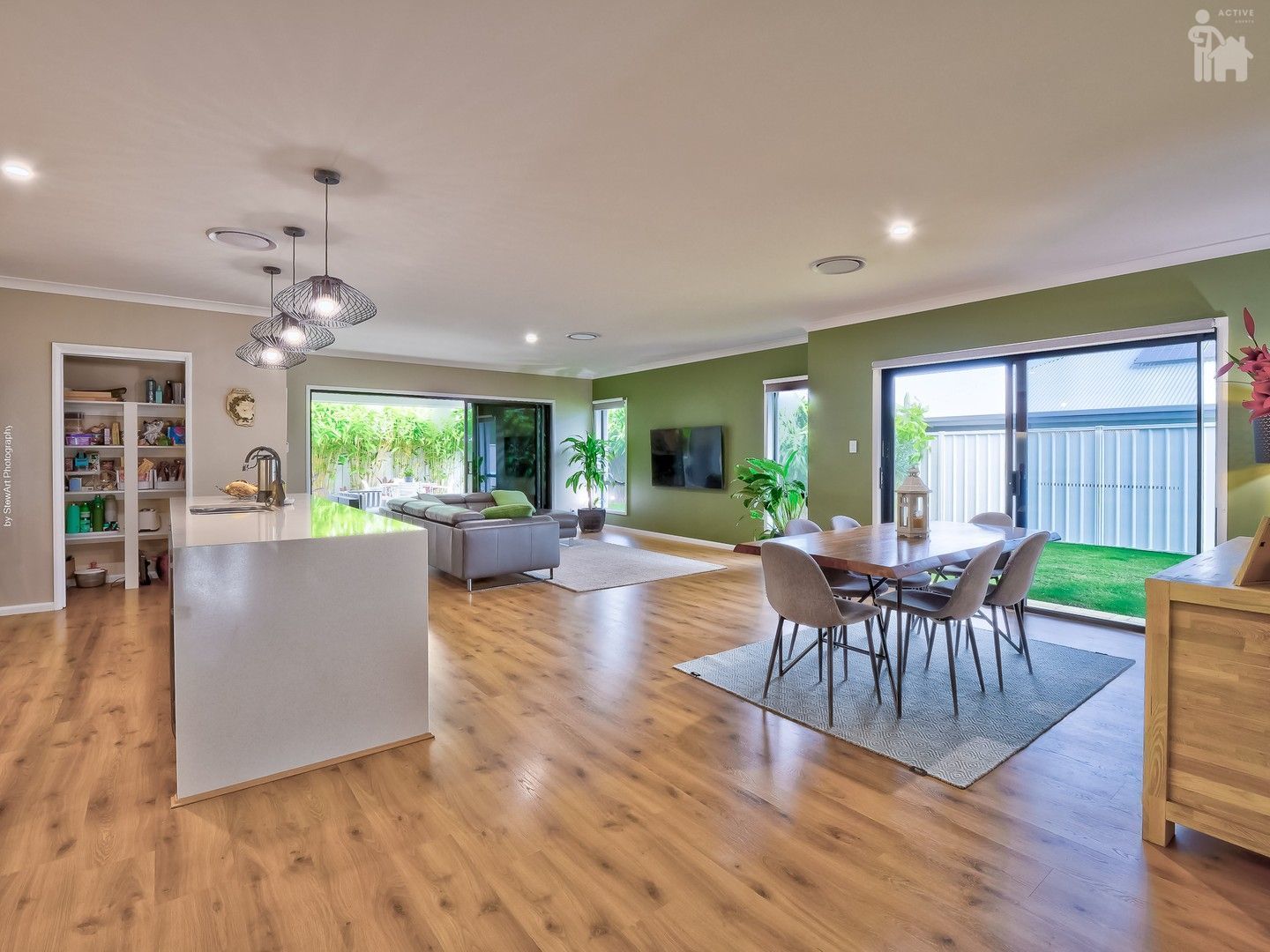 26 Leaward Boulevard, Pialba, QLD 4655 AUS
