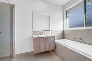 3 Cardamon Avenue, Nikenbah, QLD 4655 AUS