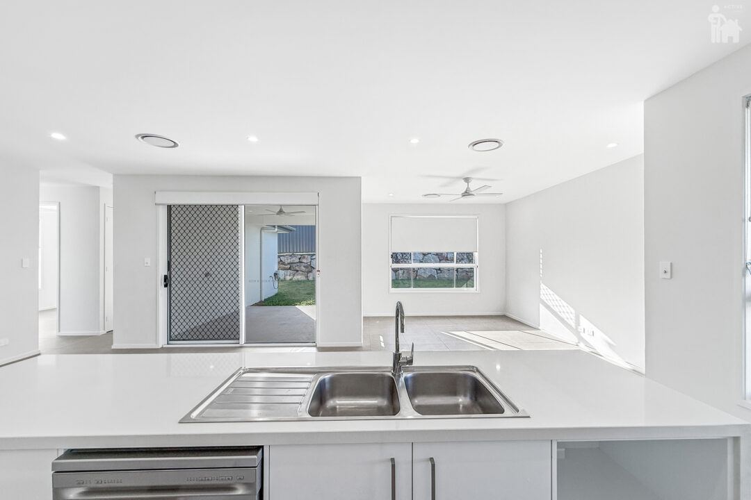 3 Cardamon Avenue, Nikenbah, QLD 4655 AUS