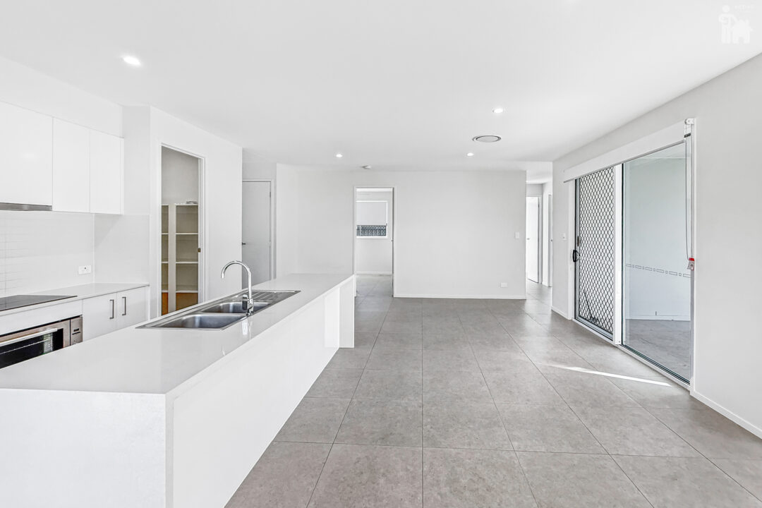 3 Cardamon Avenue, Nikenbah, QLD 4655 AUS