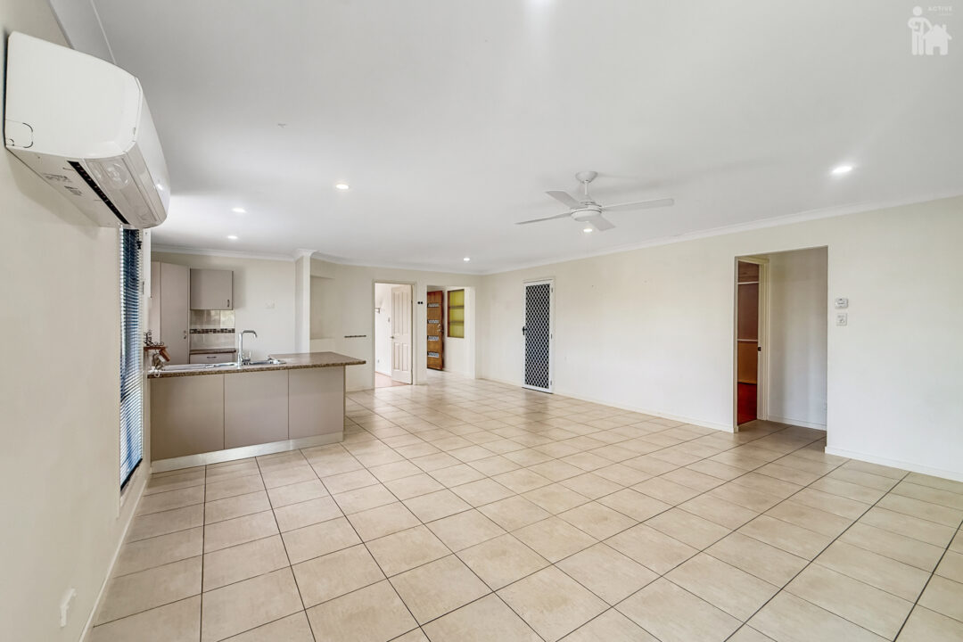 15 Whipbird Court, Urangan, QLD 4655 AUS
