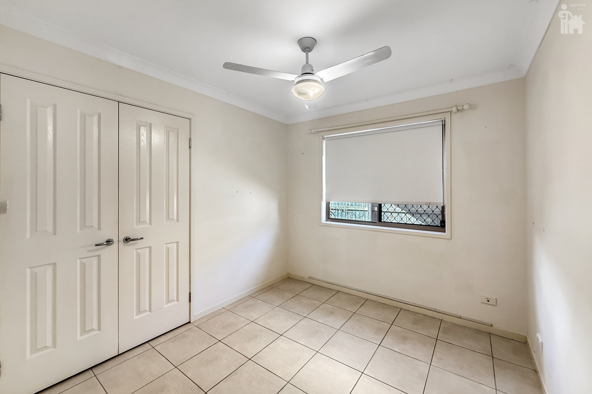 15 Whipbird Court, Urangan, QLD 4655 AUS