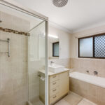 15 Whipbird Court, Urangan, QLD 4655 AUS