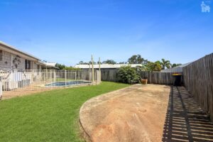 15 Whipbird Court, Urangan, QLD 4655 AUS