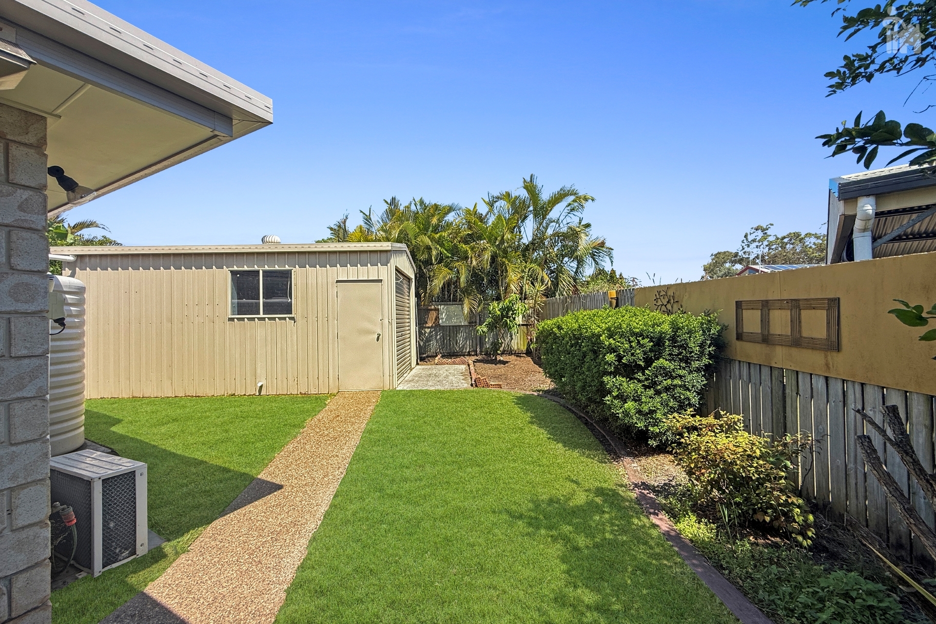 15 Whipbird Court, Urangan, QLD 4655 AUS