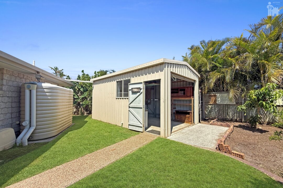 15 Whipbird Court, Urangan, QLD 4655 AUS