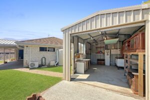 15 Whipbird Court, Urangan, QLD 4655 AUS