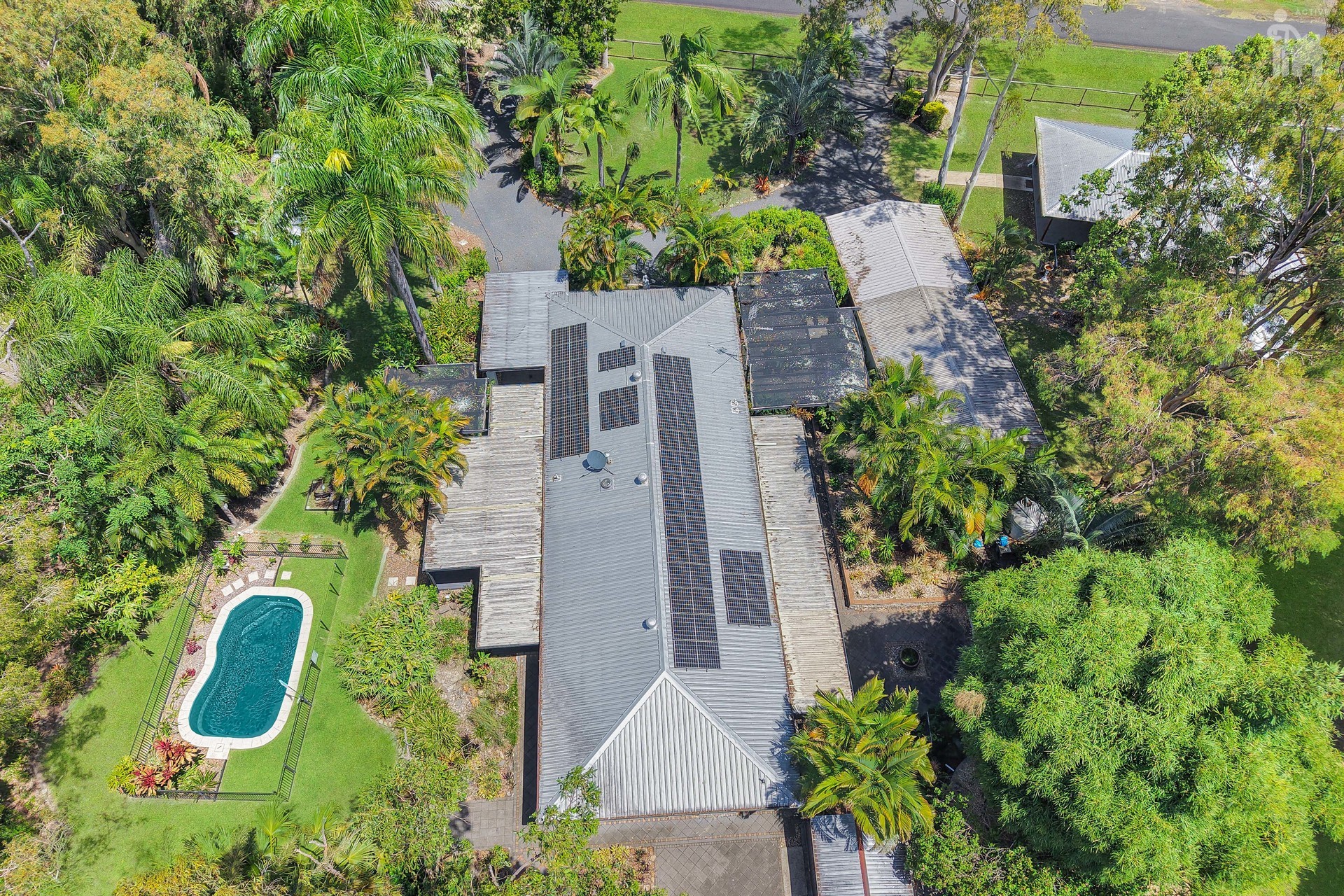 35 Oslove Drive, Booral, QLD 4655 AUS