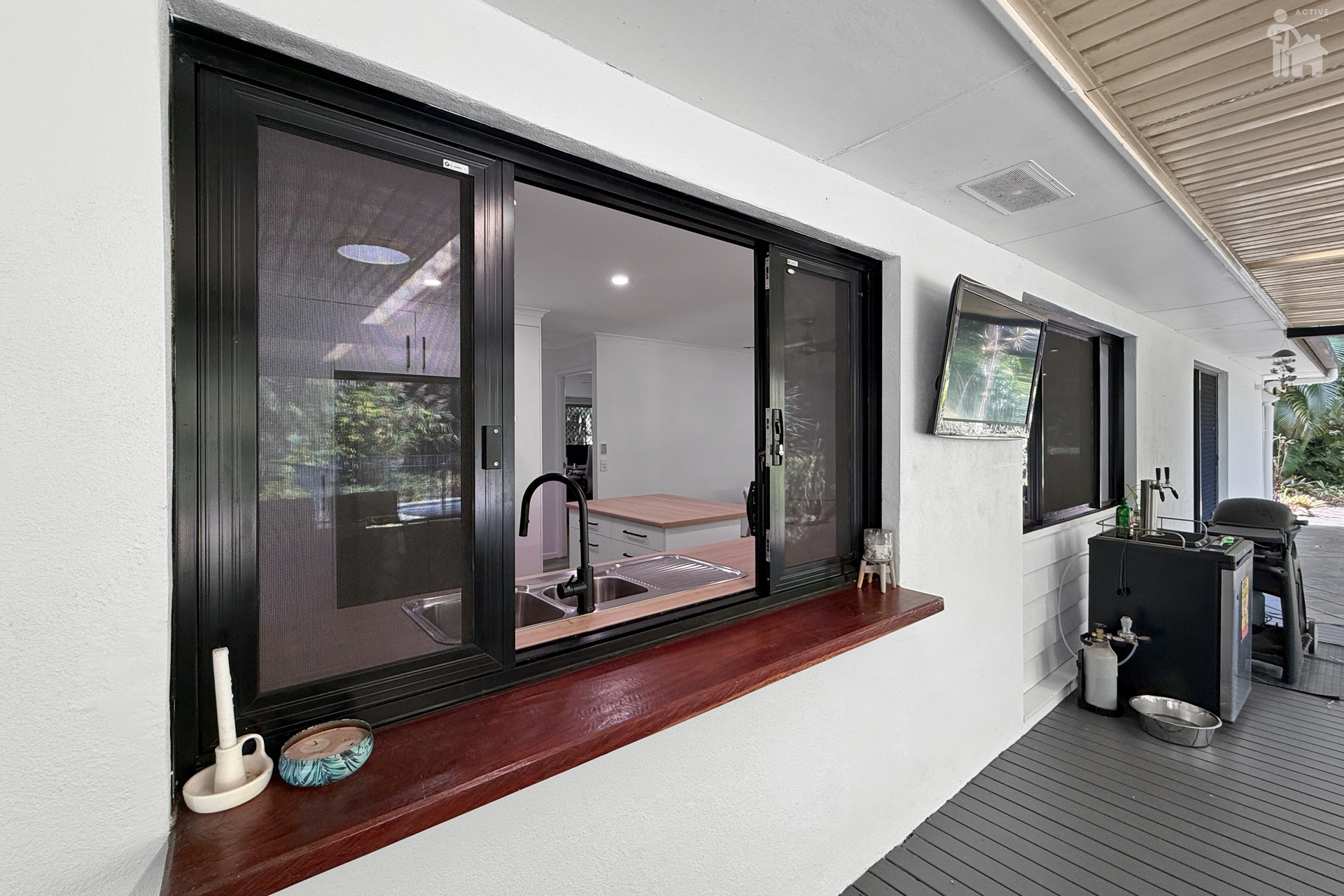 35 Oslove Drive, Booral, QLD 4655 AUS