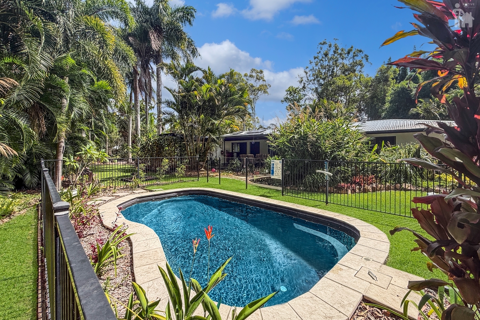 35 Oslove Drive, Booral, QLD 4655 AUS