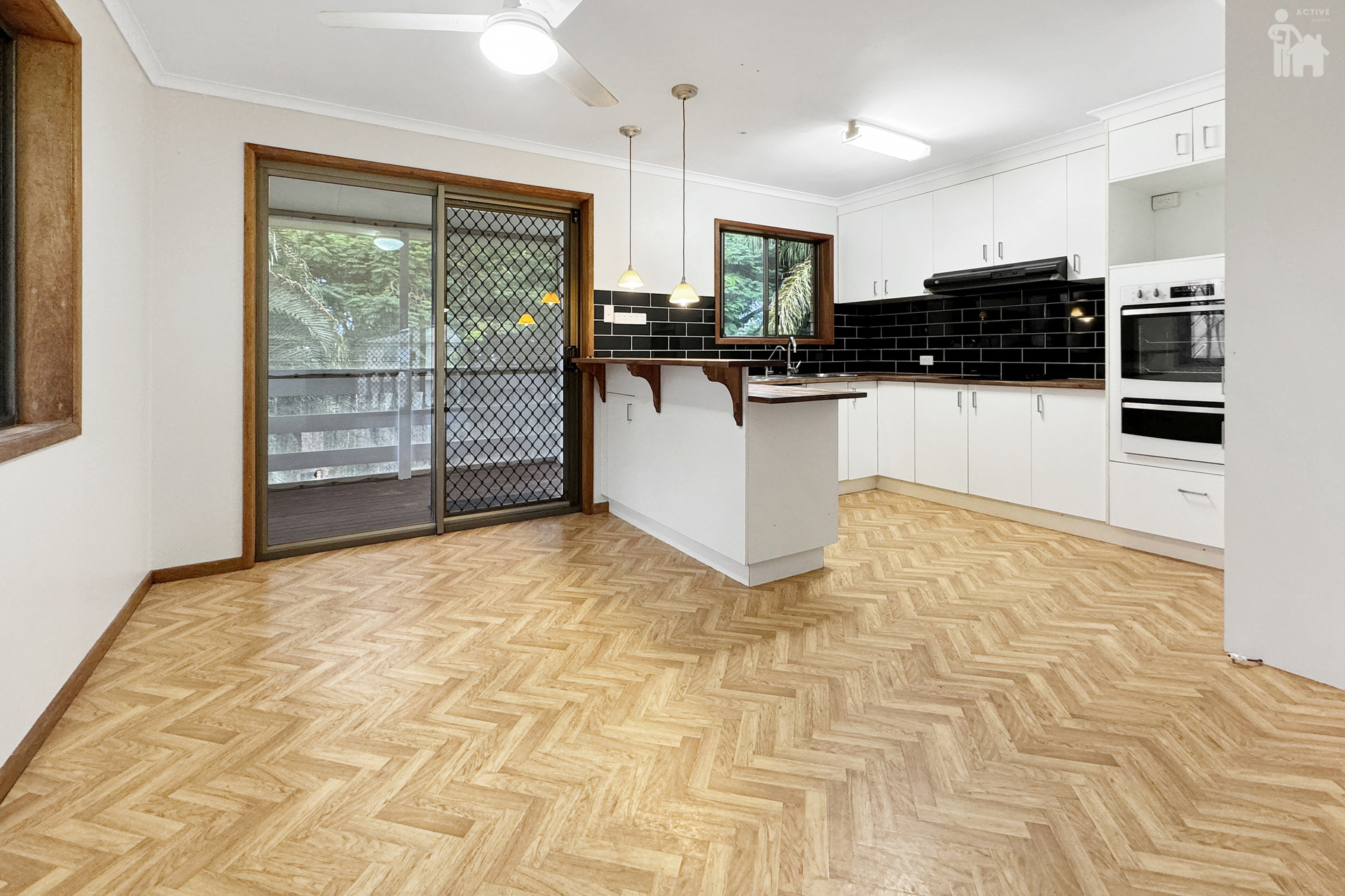 16 Pacific Promenade, Craignish, QLD 4655 AUS