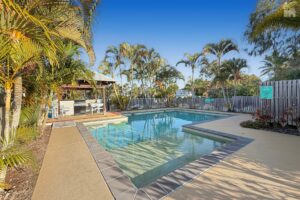 11/654 Esplanade, Urangan, QLD 4655 AUS