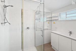 24 King Street, Urangan, QLD 4655 AUS