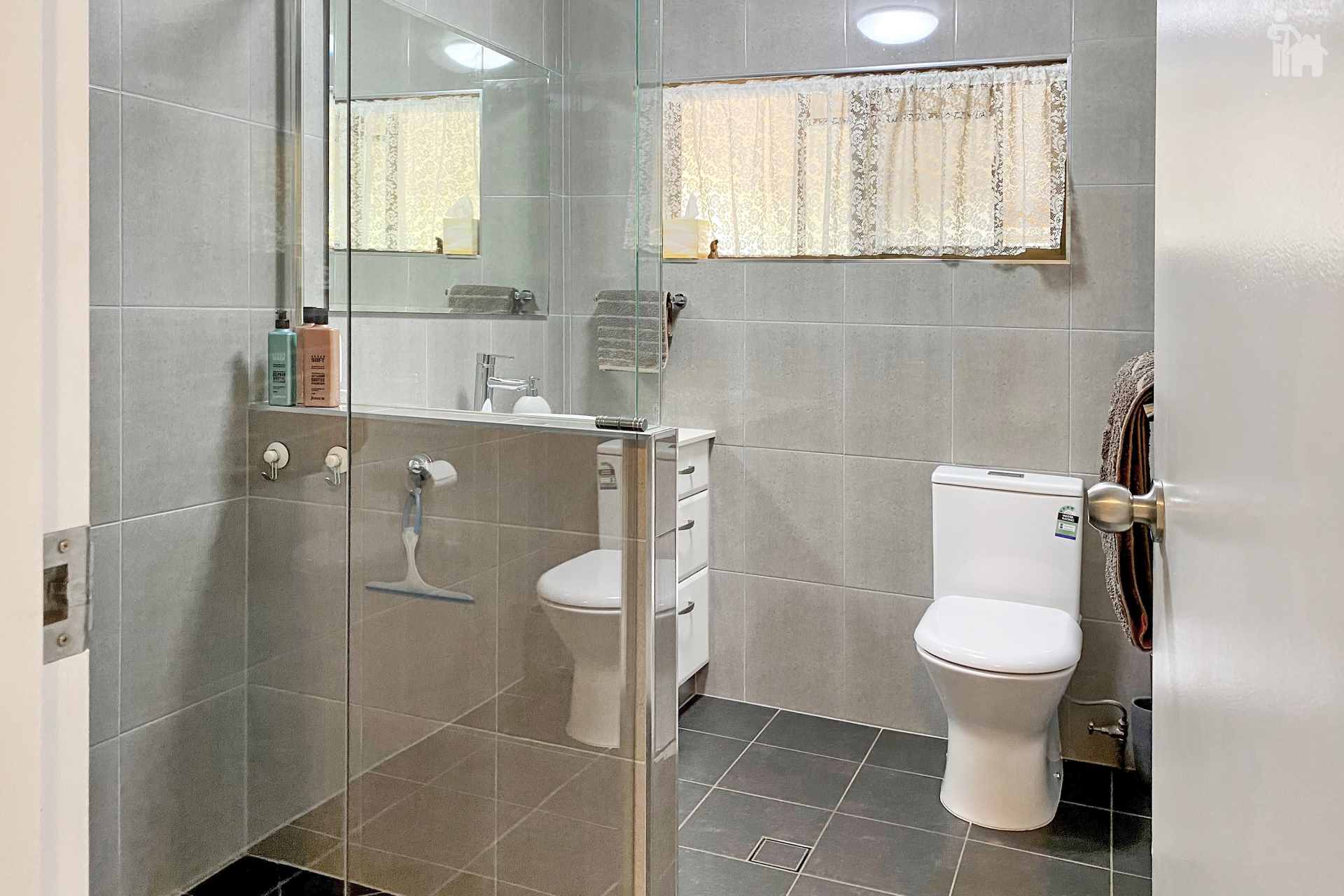 19 William Street, Urangan, QLD 4655 AUS