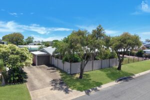 19 William Street, Urangan, QLD 4655 AUS