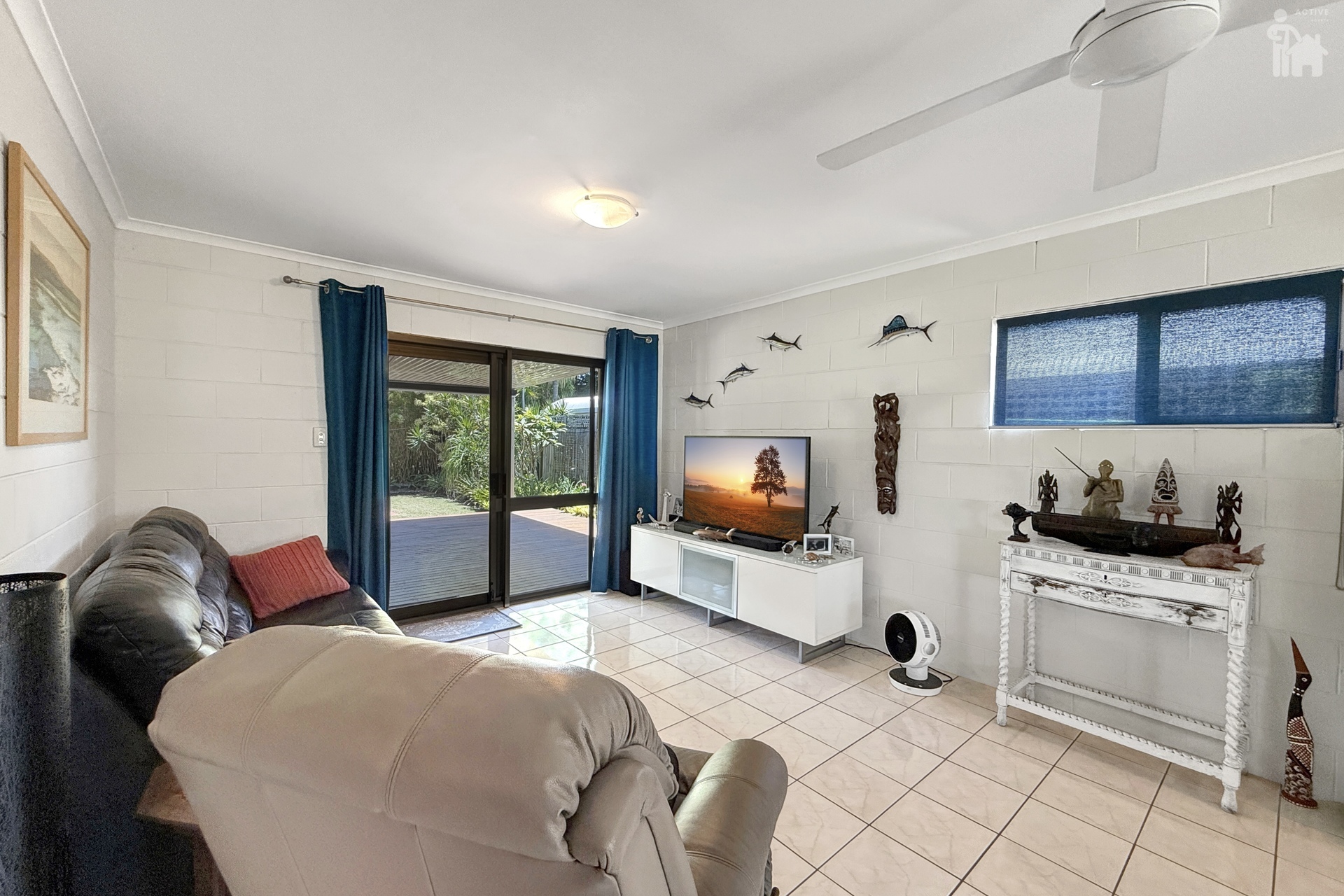 19 William Street, Urangan, QLD 4655 AUS