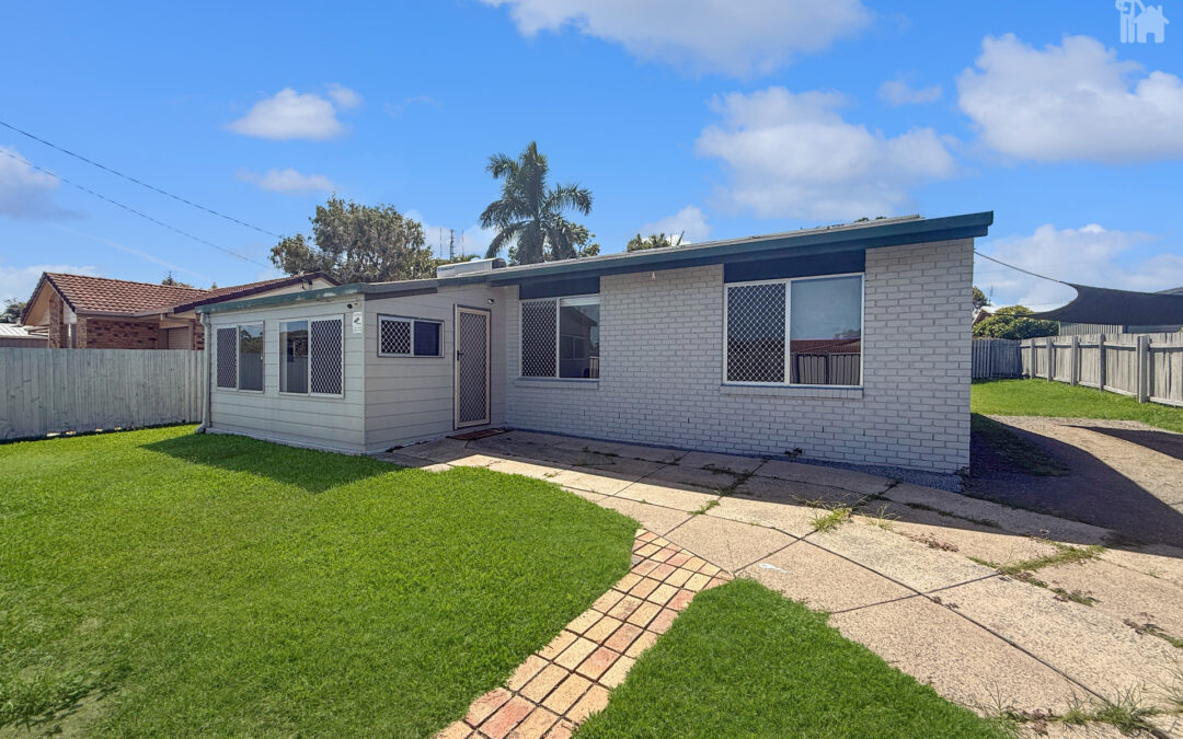 6 Howlett Street, Urangan  QLD  4655