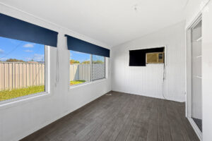 6 Howlett Street, Urangan, QLD 4655 AUS