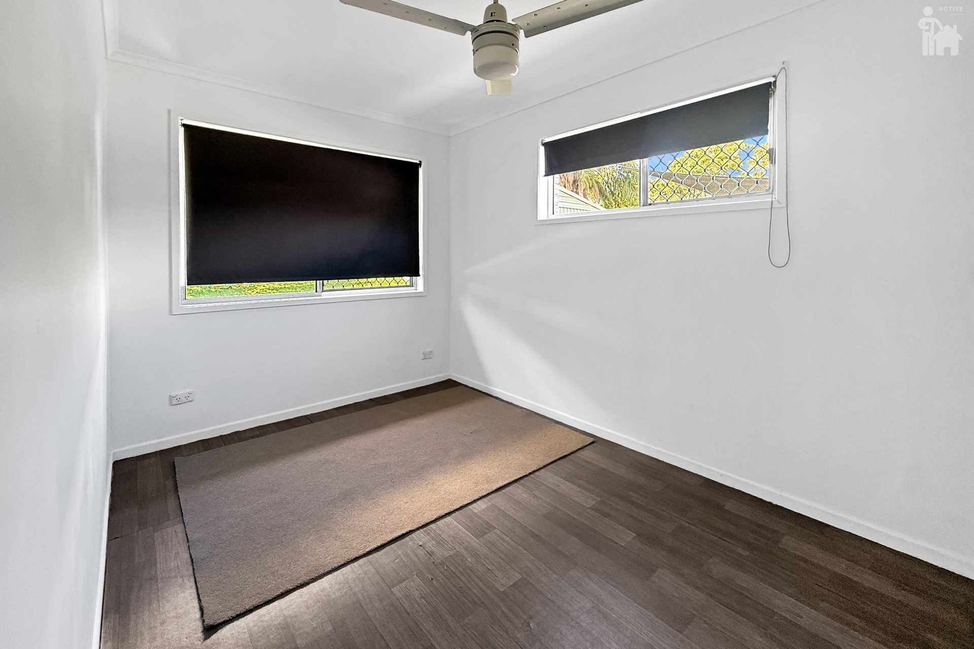 6 Howlett Street, Urangan, QLD 4655 AUS