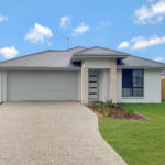 57 Wattle Street, Point Vernon, QLD 4655 AUS